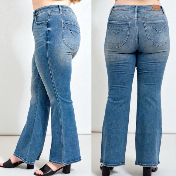 Judy Blue Mid Rise Tummy Control Flare Vintage Wash Jeans NWT - Picture 4 of 12